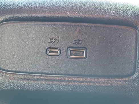 Used 2024 Chevrolet Trax RS w/ Driver Confidence Package image 25