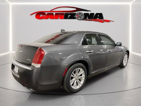 Used 2016 Chrysler 300 C image 3