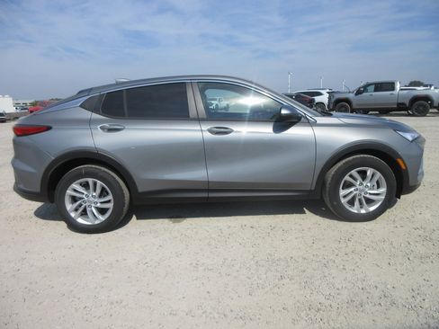 New 2026 Buick Envista Preferred image 3