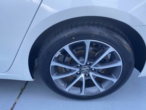 Used 2018 Acura TLX V6 FWD image 9