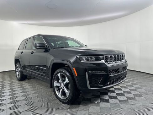 New 2026 Jeep Grand Cherokee Limited AWD/4WD image 3