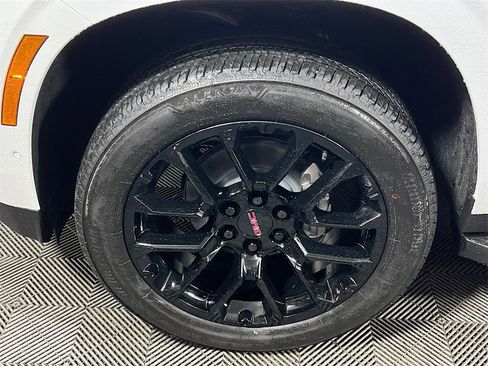 New 2026 GMC Yukon Elevation image 23