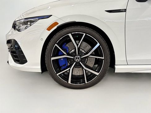 Used 2024 Volkswagen Golf R image 29