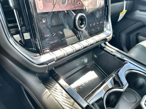 New 2026 GMC Yukon XL AT4 image 27