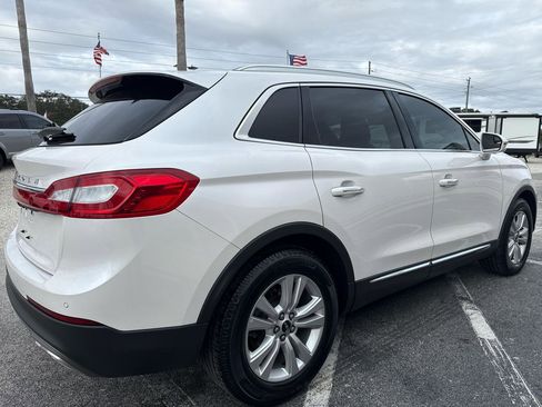 Used 2018 Lincoln MKX Premiere image 5