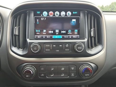 Used 2018 Chevrolet Colorado Z71 image 14