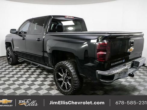 Used 2018 Chevrolet Silverado 1500 LT w/ LT Eassist Package image 3