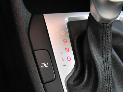 Used 2023 Kia Forte LXS w/ LXS Technology Package image 23