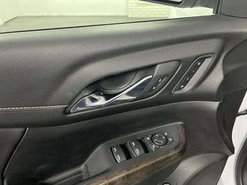 Certified 2023 GMC Acadia Denali w/ Denali Ultimate Package image 24