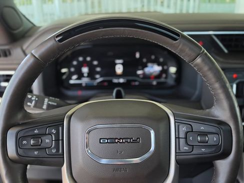 Used 2023 GMC Yukon Denali w/ Denali Reserve Package AWD/4WD image 14