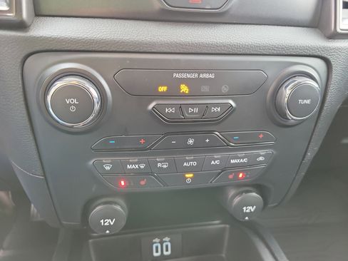 Used 2022 Ford Ranger Lariat w/ Tremor Off-Road Package image 26