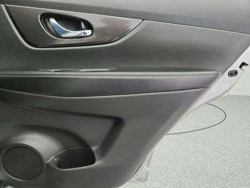 Used 2019 Nissan Rogue SV w/ Sun & Sound Touring Package AWD/4WD image 34