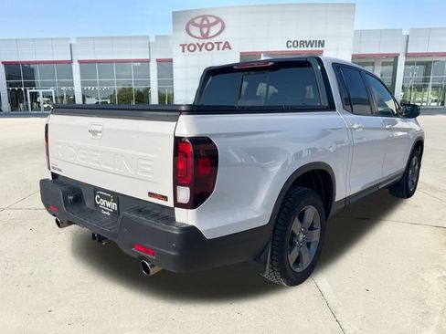 Used 2025 Honda Ridgeline TrailSport image 5