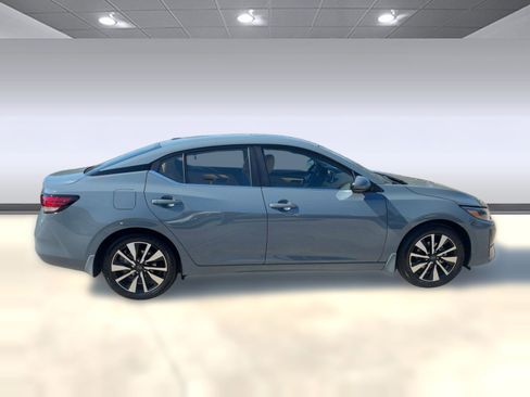 New 2025 Nissan Sentra SV w/ SV Premium Package image 8