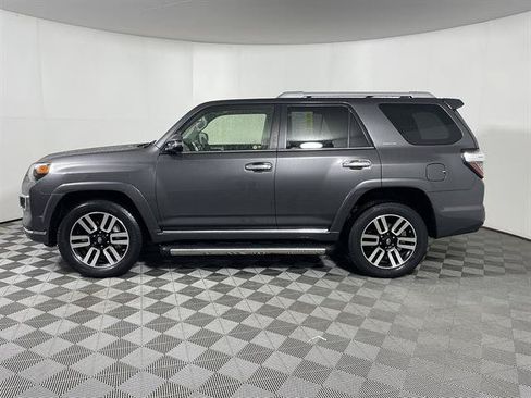 Used 2016 Toyota 4Runner Limited w/ Four Season Floor Mat Package AWD/4WD image 4