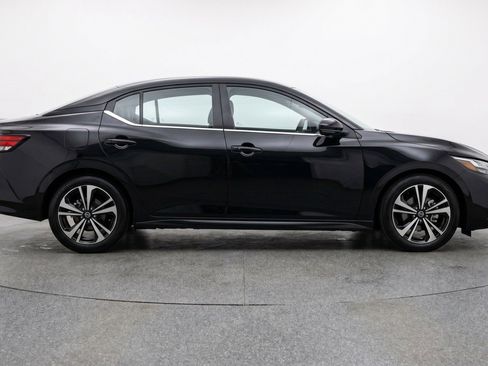 Used 2025 Nissan Sentra SV FWD image 11