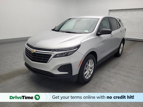 Used 2022 Chevrolet Equinox LS w/ LS Convenience Package FWD image 1