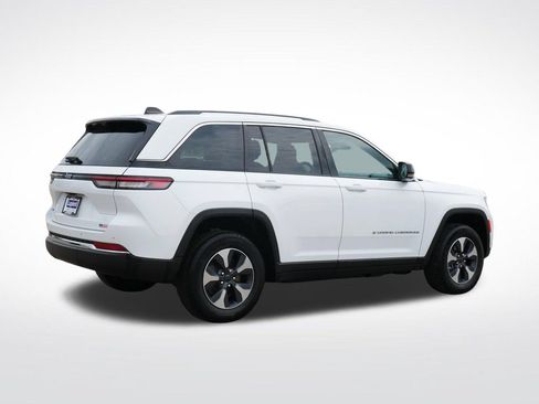 Used 2022 Jeep Grand Cherokee Limited 4xe w/ Luxury Tech Group II AWD/4WD image 3