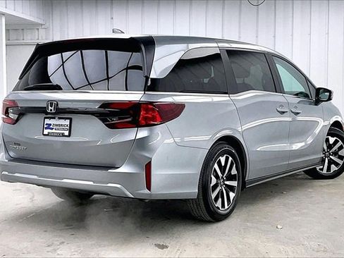 Certified 2026 Honda Odyssey EX-L image 12