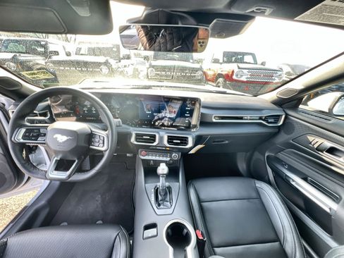 New 2025 Ford Mustang Premium image 22