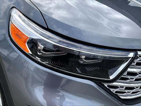 Used 2023 Ford Explorer Limited image 26