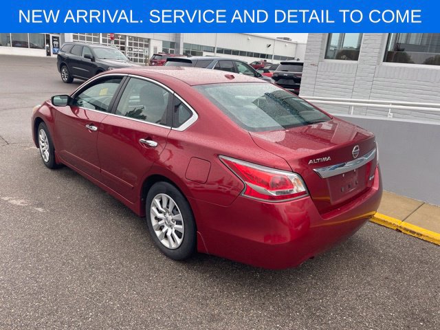 Used 2014 Nissan Altima 2.5 S w/ Display Audio Package FWD image 13