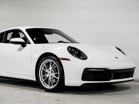 Used 2023 Porsche 911 Carrera w/ Premium Package RWD image 42