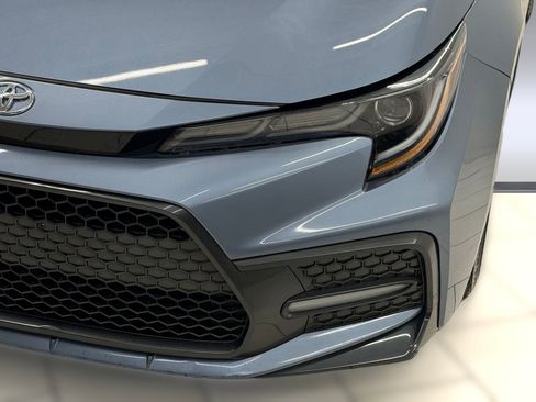 Used 2020 Toyota Corolla XSE image 9