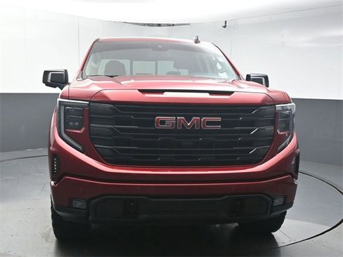 Used 2024 GMC Sierra 1500 Elevation w/ Elevation Premium Package image 3