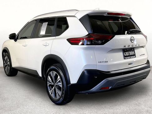 Used 2023 Nissan Rogue SV w/ SV Premium Package AWD/4WD image 15