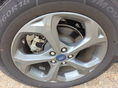 Used 2025 Ford Escape ST-Line FWD image 14