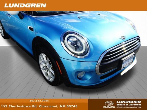 Used 2019 MINI Cooper 4-Door Hardtop image 38