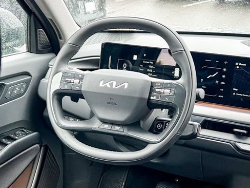 New 2026 Kia EV9 Land image 17