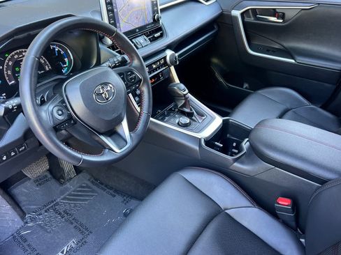 Certified 2022 Toyota RAV4 XSE AWD/4WD image 11