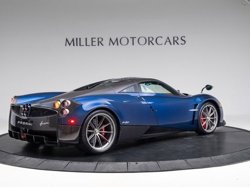 Used 2014 Pagani Huayra image 17