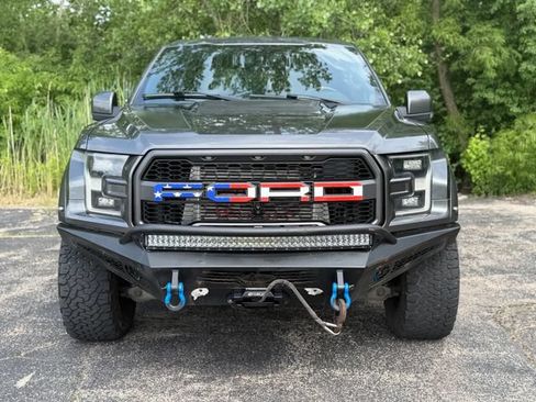 Used 2018 Ford F150 Raptor w/ Equipment Group 802A Luxury AWD/4WD image 2