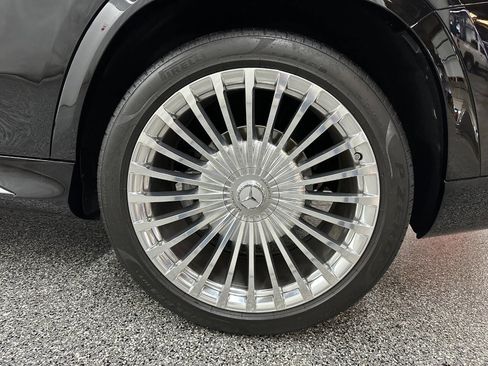 Used 2023 Mercedes-Benz Maybach GLS 600 4MATIC image 47