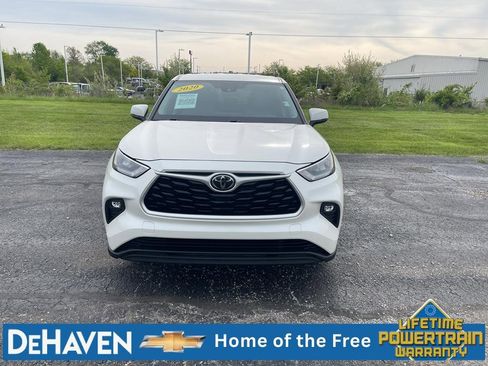 Used 2020 Toyota Highlander LE AWD/4WD image 9