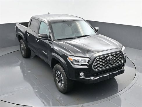 Used 2023 Toyota Tacoma TRD Off-Road w/ Technology Package image 19