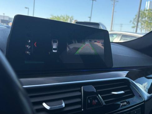 Used 2018 BMW 540i RWD image 23