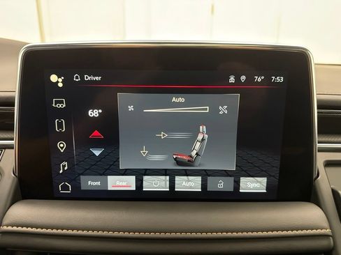Used 2024 GMC Yukon AT4 w/ Technology Package AWD/4WD image 42