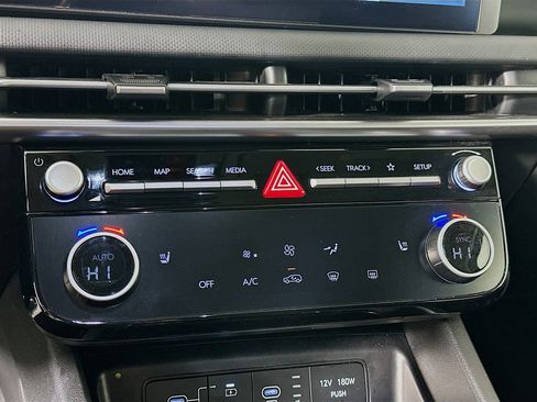 Used 2025 Hyundai Tucson SEL AWD/4WD image 23