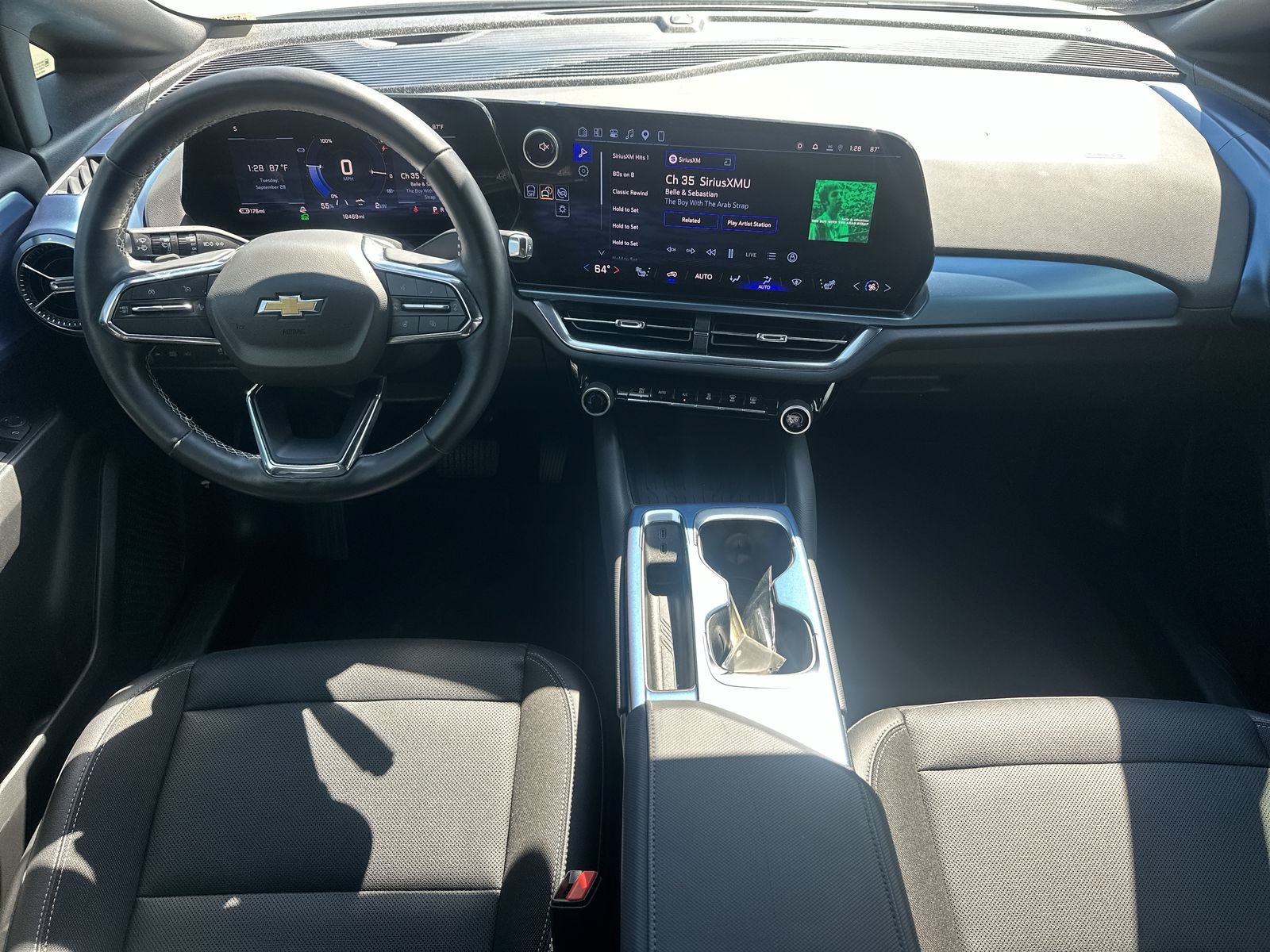 Used 2024 Chevrolet Equinox EV LT w/ LPO, Active Package FWD image 18
