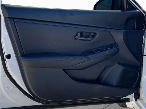 Used 2025 Nissan Sentra S FWD image 22