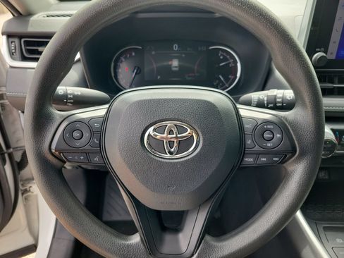 Used 2024 Toyota RAV4 XLE FWD image 18