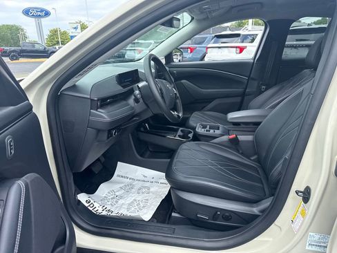 Used 2025 Ford Mustang Mach-E Select AWD/4WD image 20