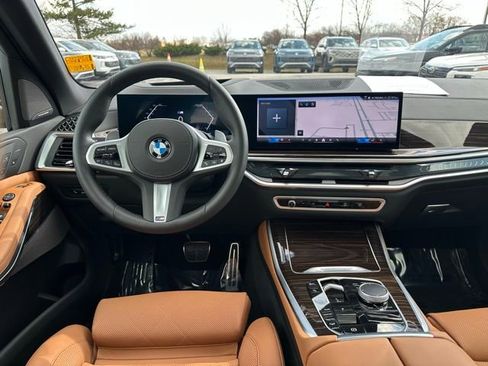 Used 2026 BMW X5 xDrive40i w/ M Sport Package image 14