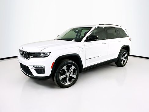 Used 2022 Jeep Grand Cherokee Limited 4xe AWD/4WD image 3