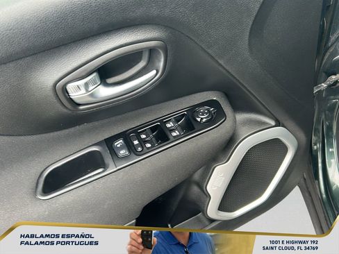 Used 2021 Jeep Renegade Sport FWD image 11