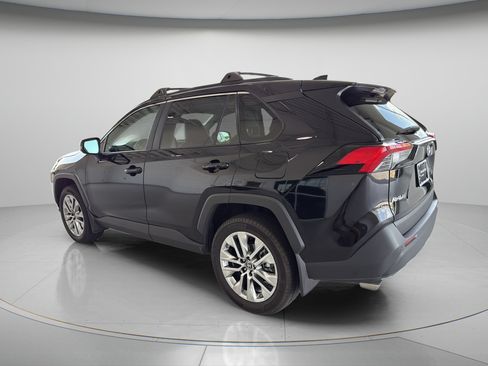 Used 2025 Toyota RAV4 XLE Premium FWD image 3